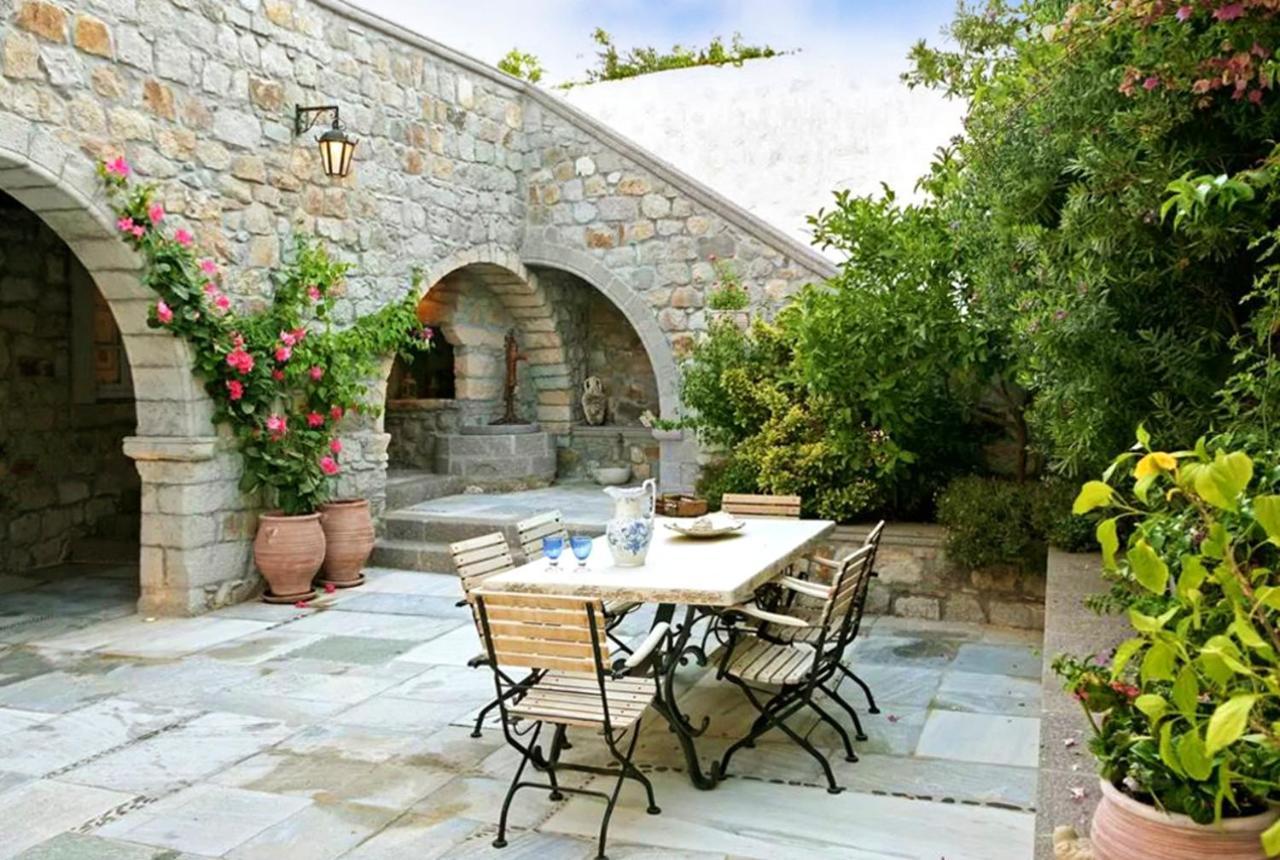 Family House With Sea View In Patmos + Terrace Ferienhaus Pátmos