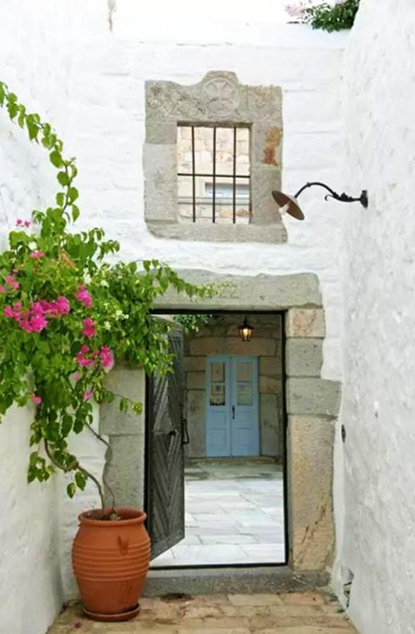 Family House With Sea View In Patmos + Terrace * Pátmos